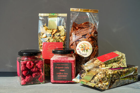 Dabas gardumi un našķi